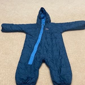 Patagonia winter bodysuit size 6-18 months